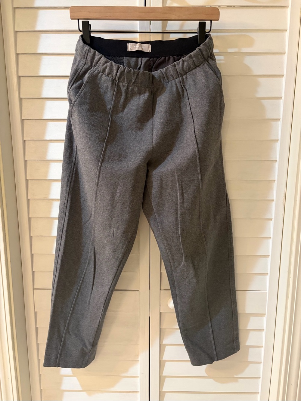 Everlane women’s grey pants